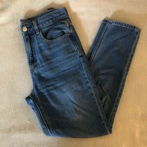 American Eagle Mom Jeans